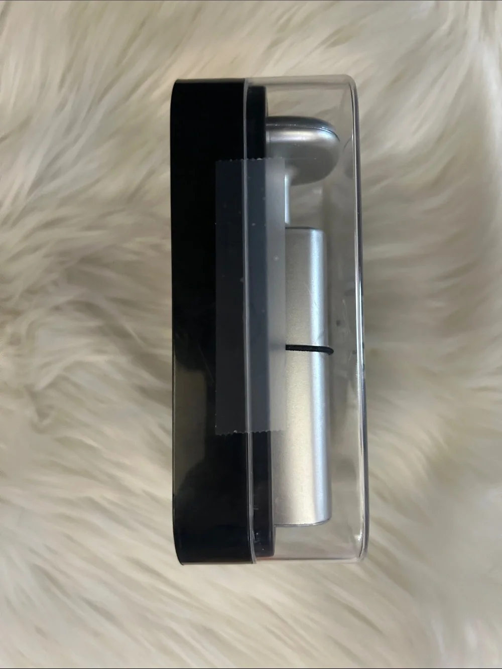 NWT Rabbit Wine Preserver Vacuum Pump with 2 Stoppers - Silver